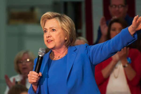 Hillary Clinton Panics – Putin Interview Has Her Visibly NERVOUS